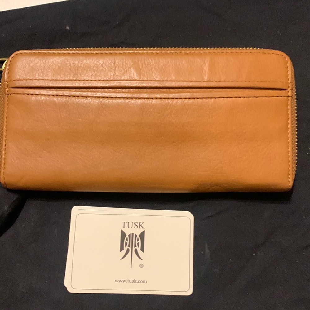 Tusk calf leather zipper around wallet